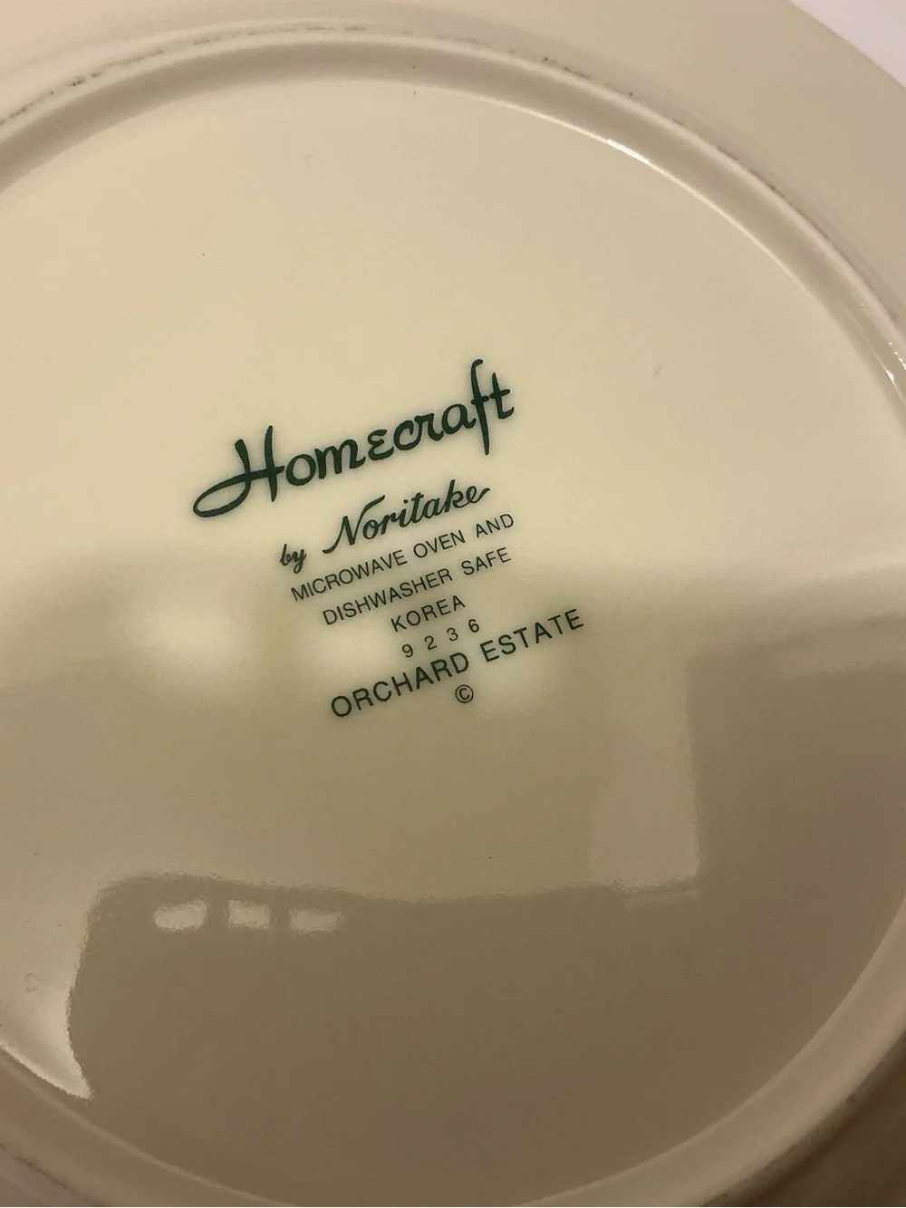 Orchard Estateby NORITAKE set - Used salad Plates in Cream and Green - P10